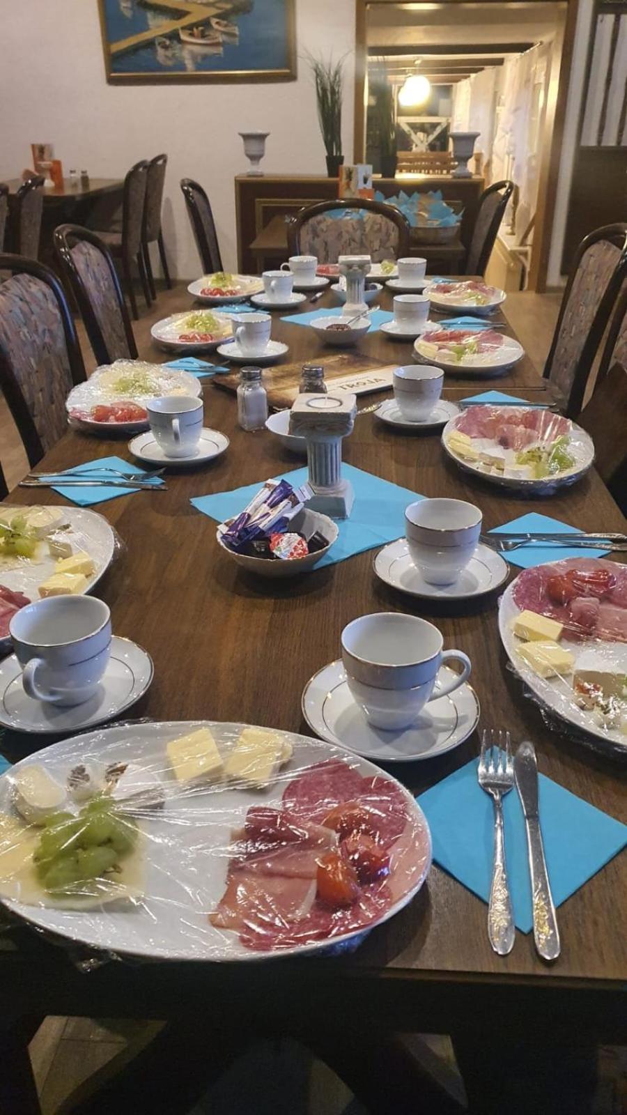 Motel Zur Festwiese Gierstädt Dış mekan fotoğraf