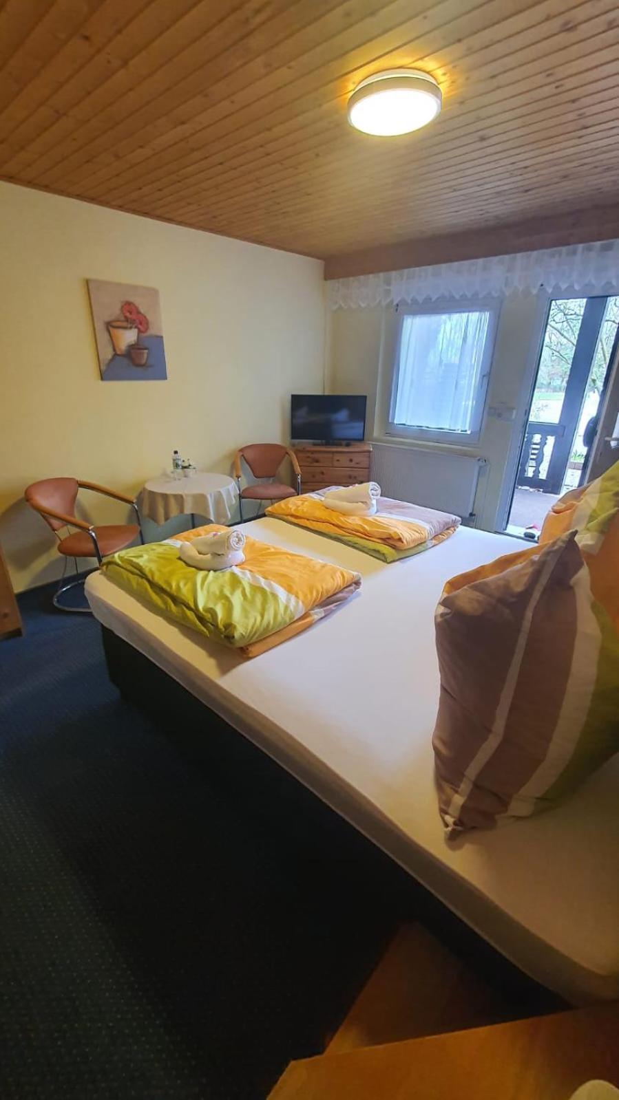Motel Zur Festwiese Gierstädt Dış mekan fotoğraf