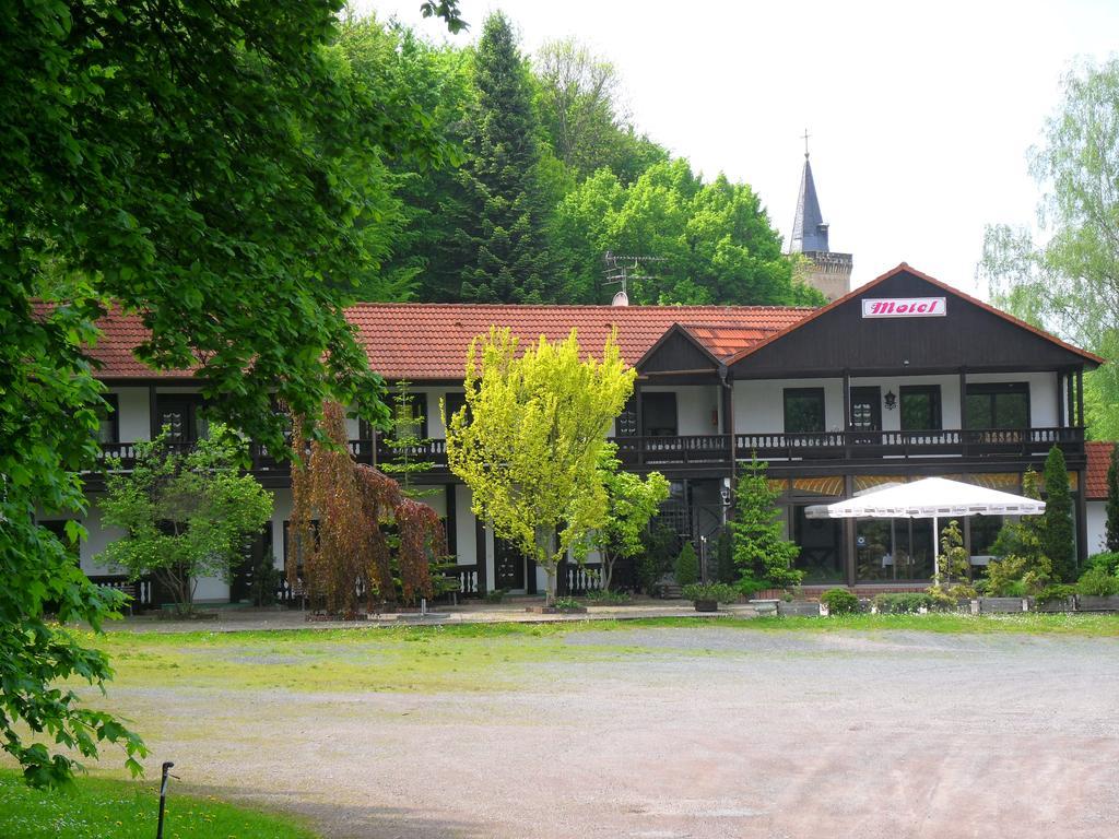 Motel Zur Festwiese Gierstädt Dış mekan fotoğraf